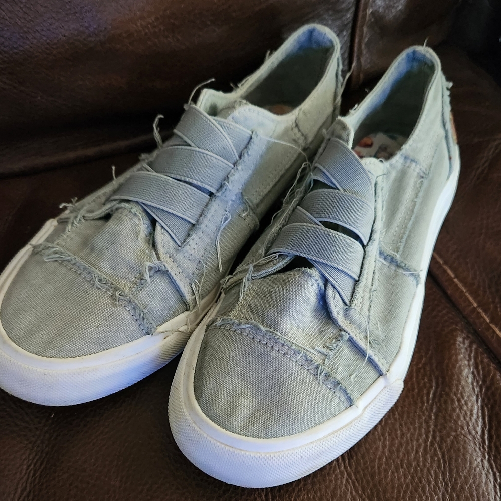 Blowfish Shoes Size 8